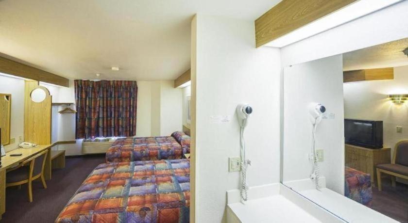 Hotel Markle In I-69 Екстериор снимка