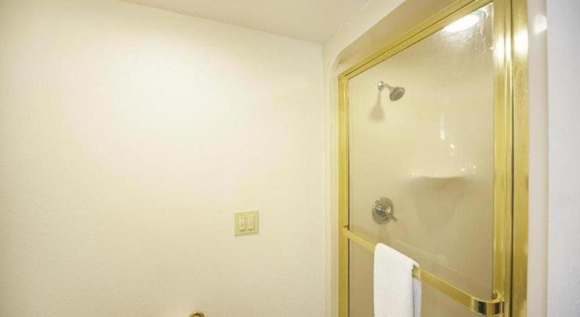 Hotel Markle In I-69 Екстериор снимка